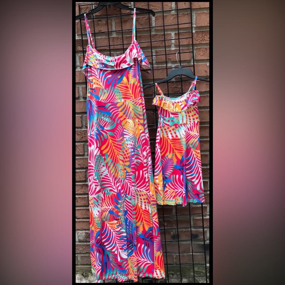Mommy and Me Off the Shoulder Dress. Mommy size L-XL
